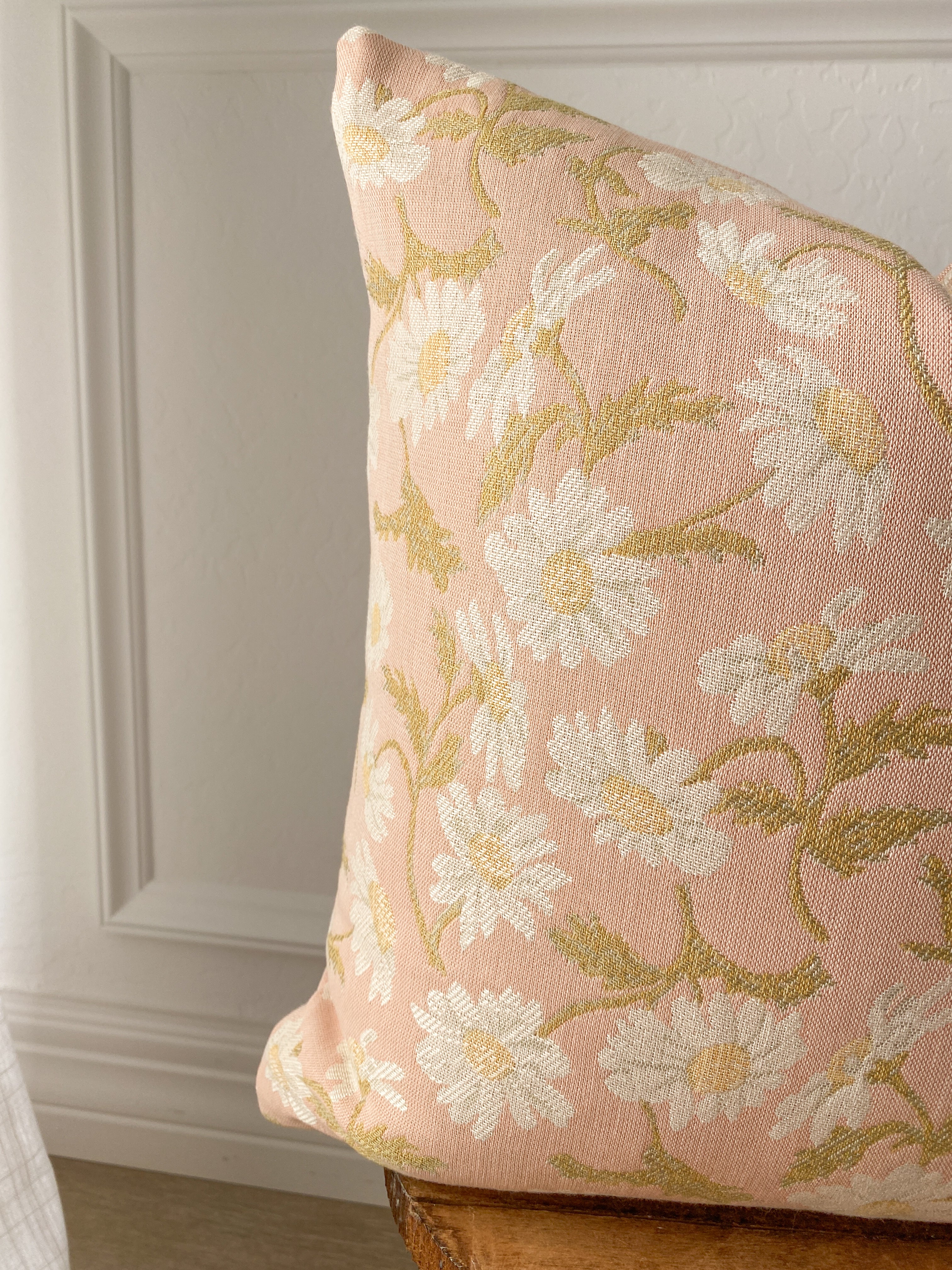 Daisies in Blush